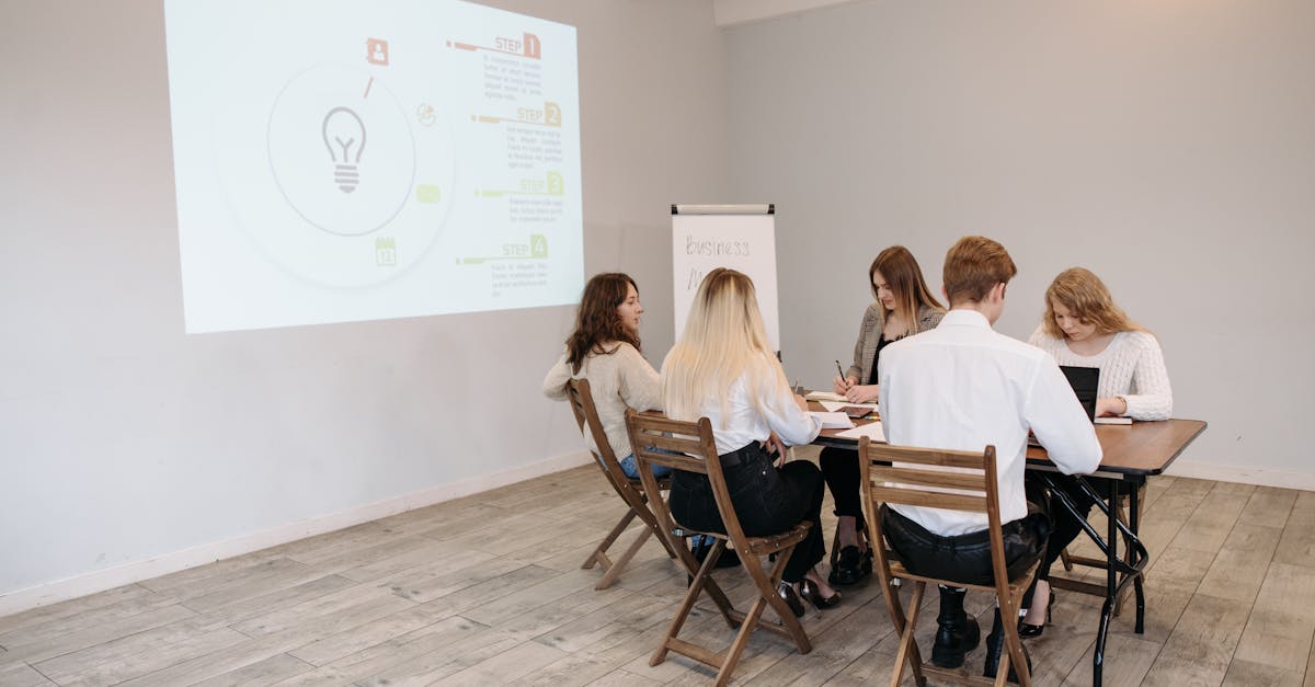 技术支持辅助和游戏中的社交关系